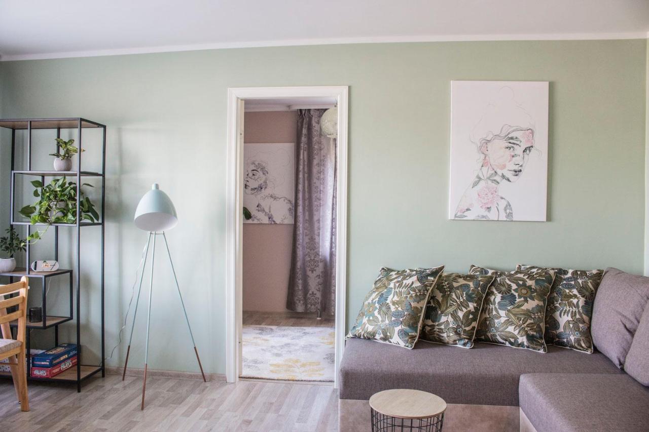 Aura, City Center, Tartu Home Bagian luar foto